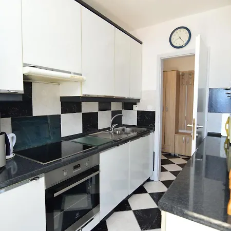 Nina - Omi215 By Interhome Apartmán *