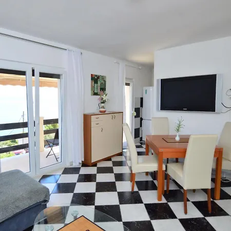 Apartmán Nina - Omi215 By Interhome Mimice