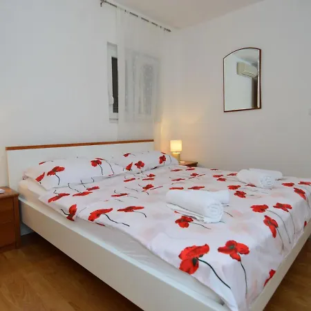 Nina - Omi215 By Interhome Apartment Mimice